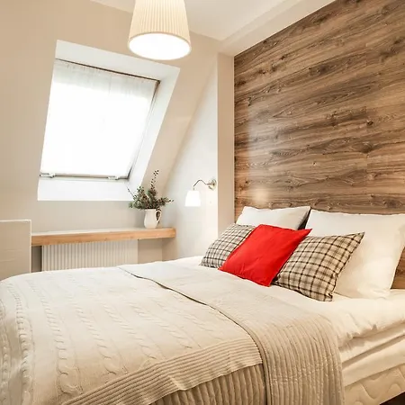 Udanypobyt Kominkowe